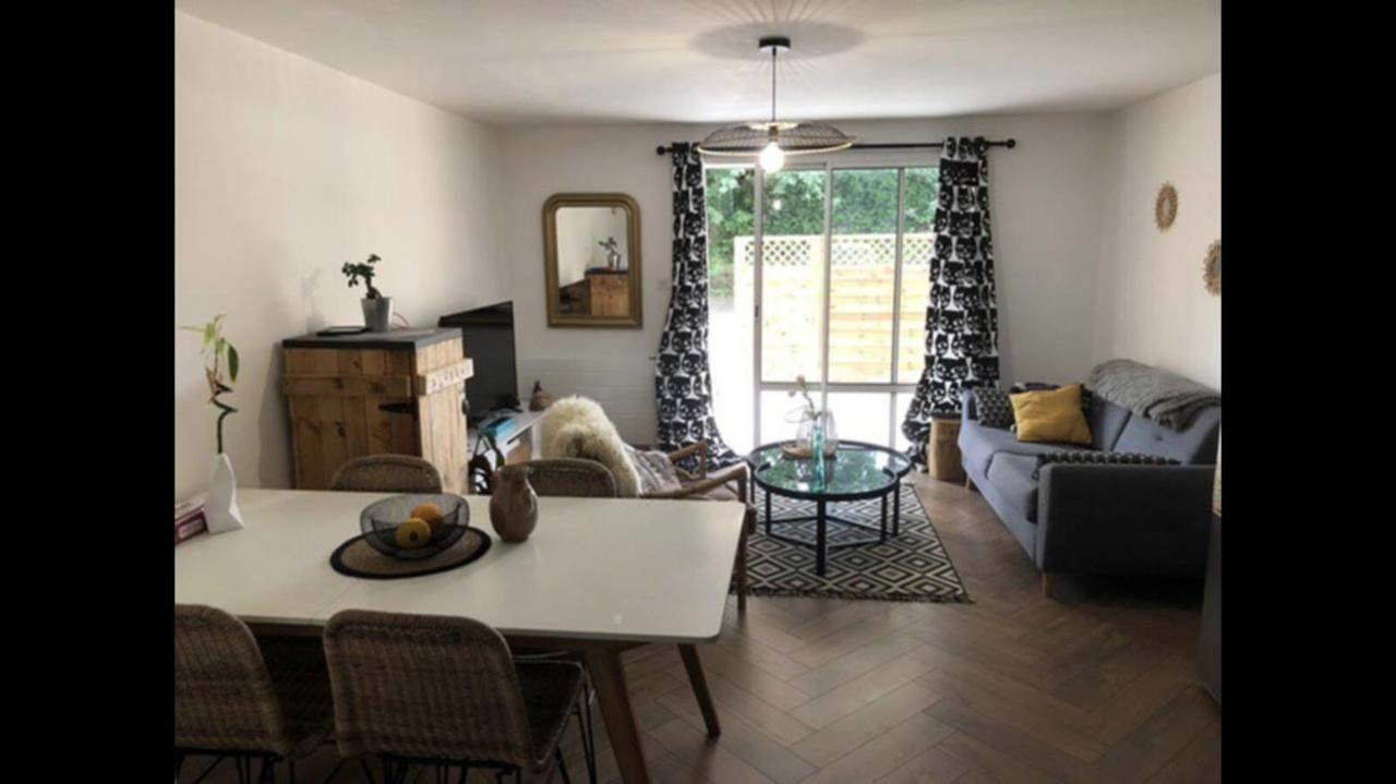 Charmant T2 De 45M2 - Parking Prive - Terrasse- Linge Inclu- Proche Vannes Saint-Avé Exteriör bild